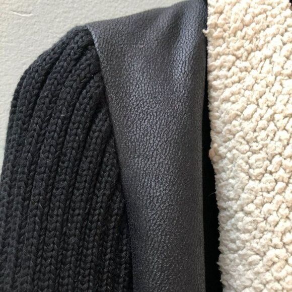 Sam Edelman Sherpa Lined Black Sweater wrap coat w Faux Leather/Shearling size S - Picture 5 of 11